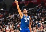 Nicolas Batum Pensiun di Tanggal Kenangan Ayahnya
