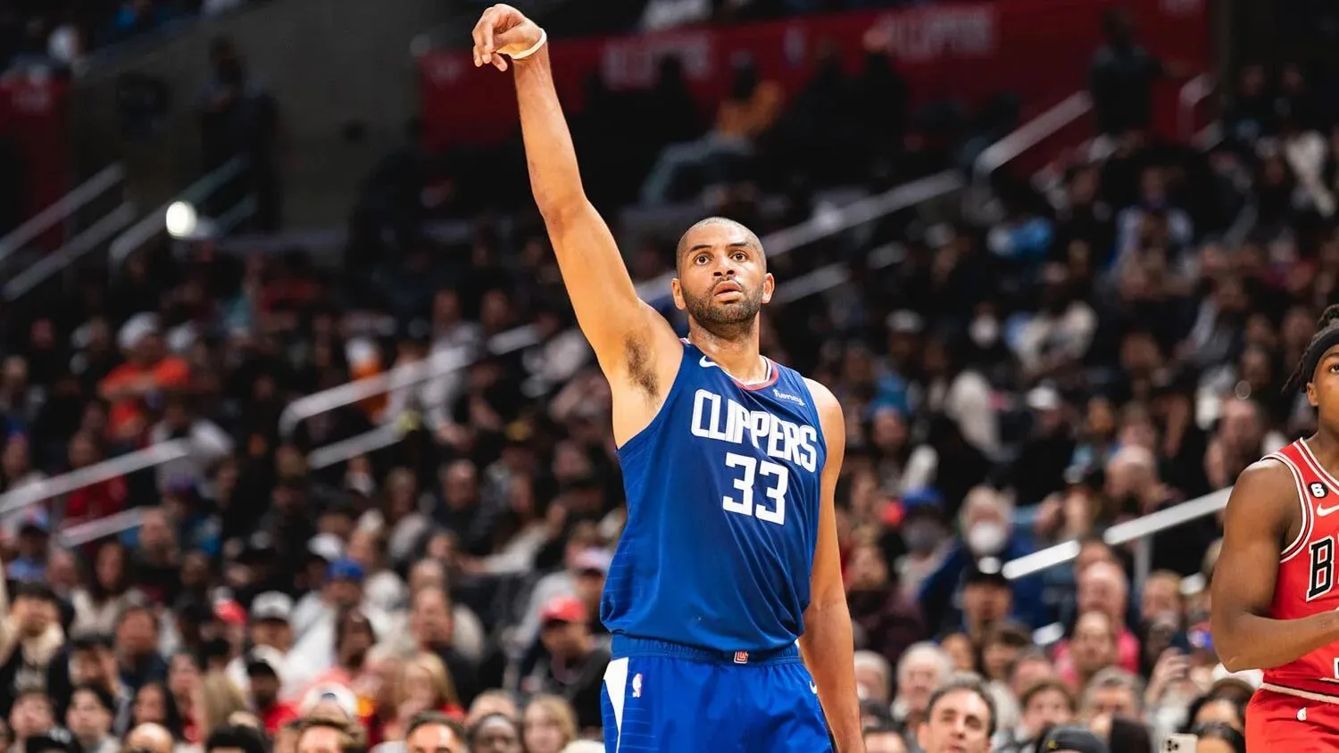 Nicolas Batum Pensiun di Tanggal Kenangan Ayahnya - sumber: (mainbasket)