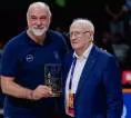 Pablo Laso Langsung Angkat Trofi Bersama Anadolu Efes