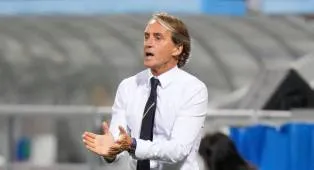 Panggil Banyak Pemain Muda, Roberto Mancini: Demi Masa Depan Italia