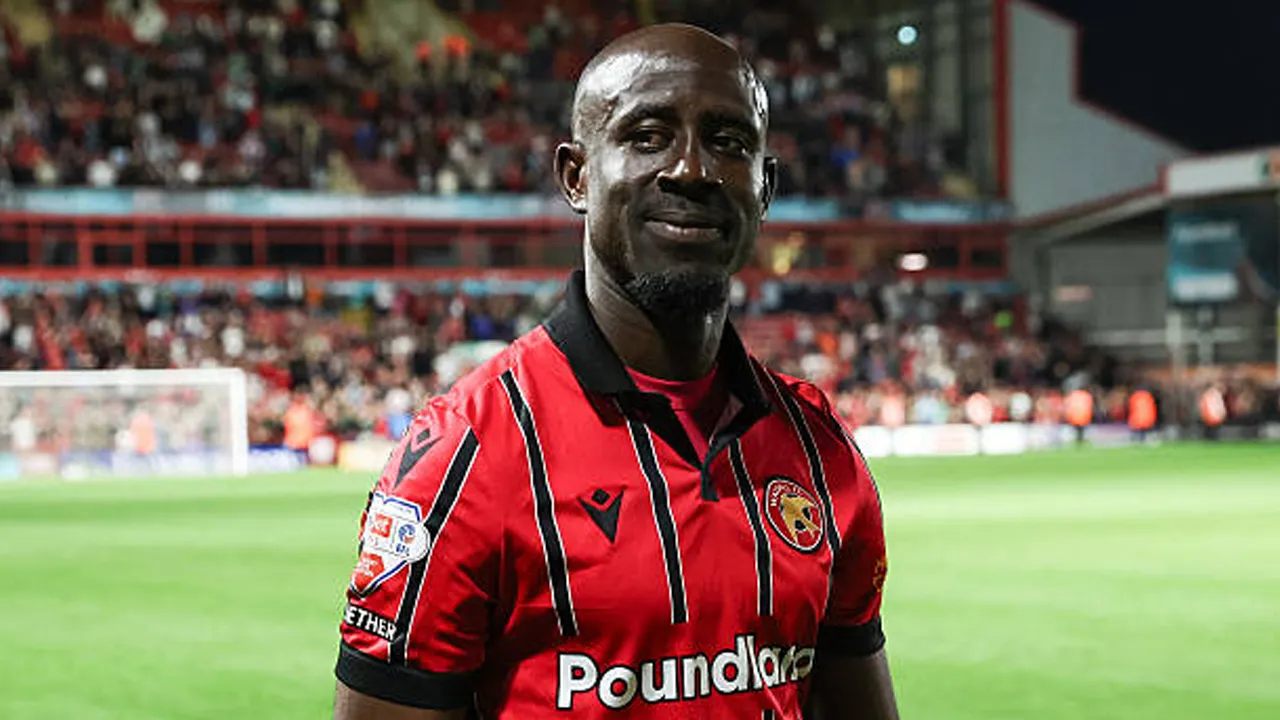 Pernah Bermain untuk Aston Villa, Albert Adomah Buat Sejarah di Sepak Bola Inggris