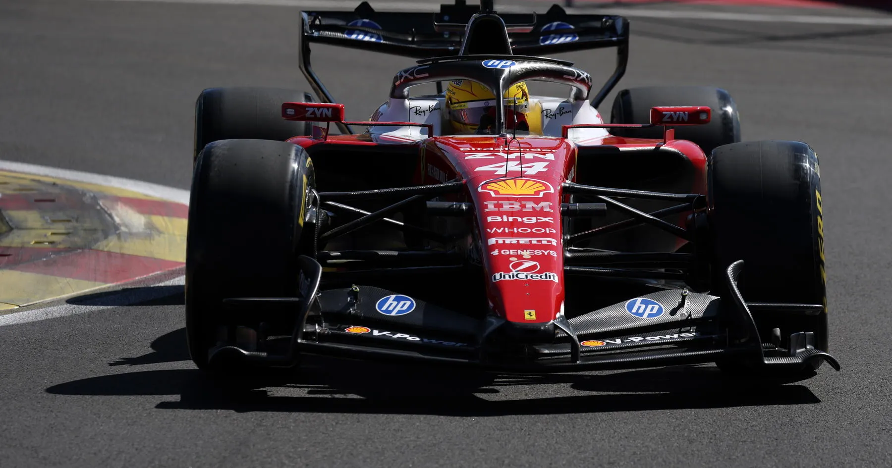 Ferrari Diingatkan: Keputusan Bisa Jauhkan Pembalap - sumber: (racingnews365)