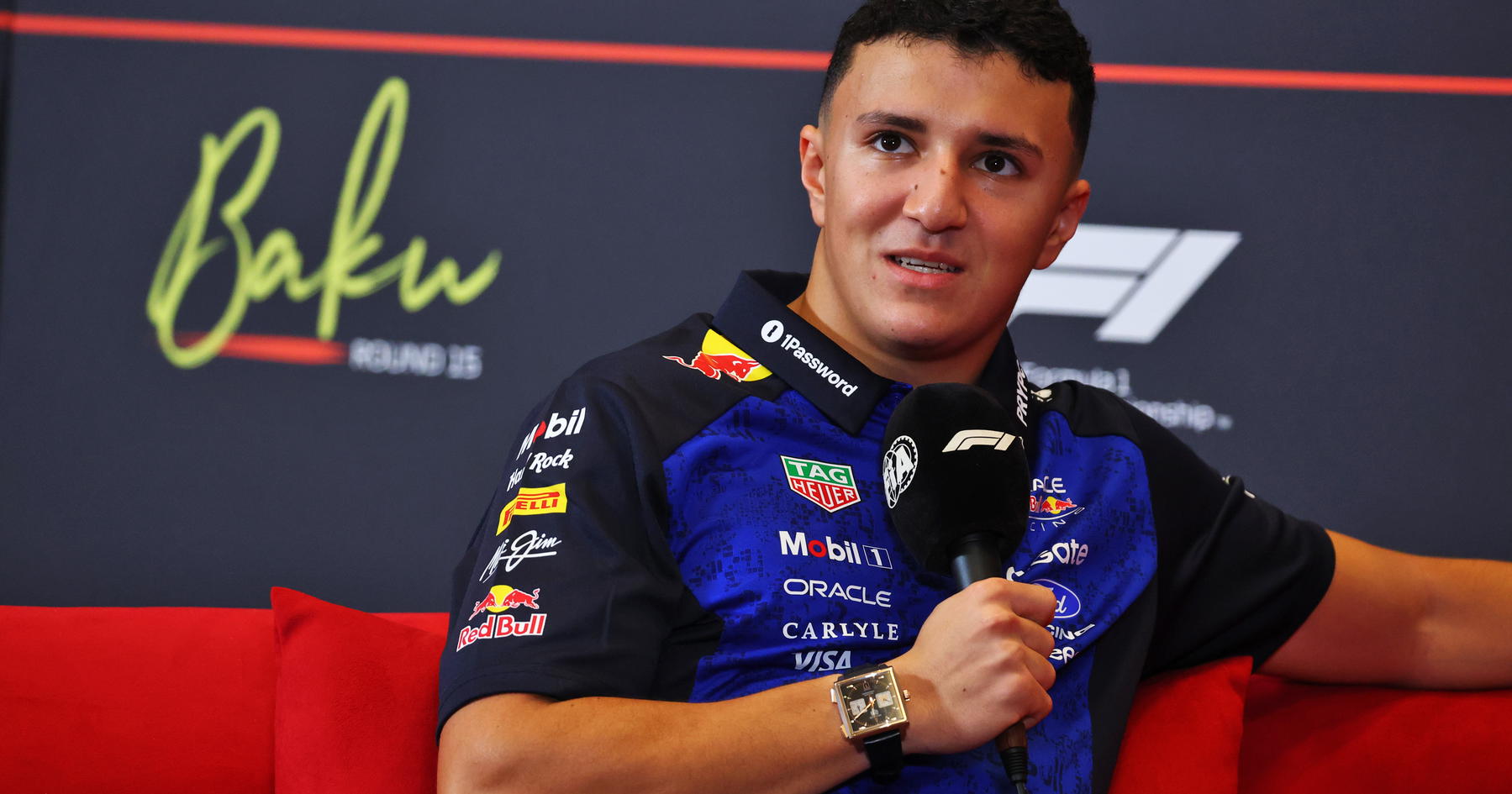 Isack Hadjar Abaikan Durasi Kontrak Baru Red Bull