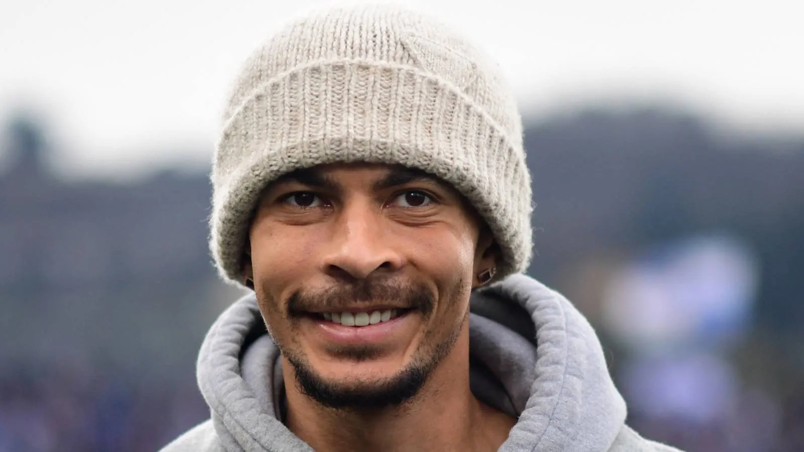 Dele Alli Kembali Berlatih di Klub Mengejutkan Setelah Setahun Dilepas Como - sumber: (givemesport)