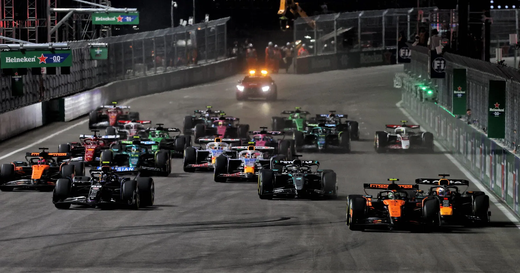 GP F1 Sabtu yang Paling Berkesan: Dari Piala Dunia hingga Las Vegas - sumber: (racingnews365)