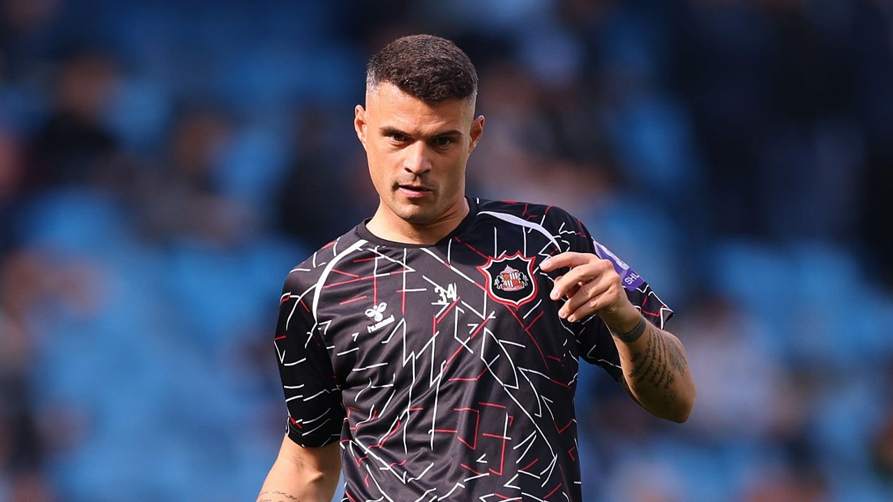 Murat Yakin Buka Suara Terkait Kontroversi Sertifikat Covid-19 Granit Xhaka