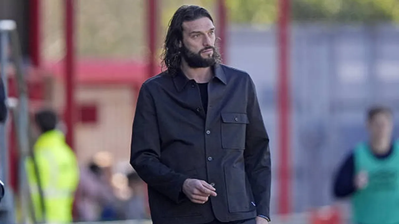 Andy Carroll bagikan trauma masa lalu melalui buku otobiografi terbarunya