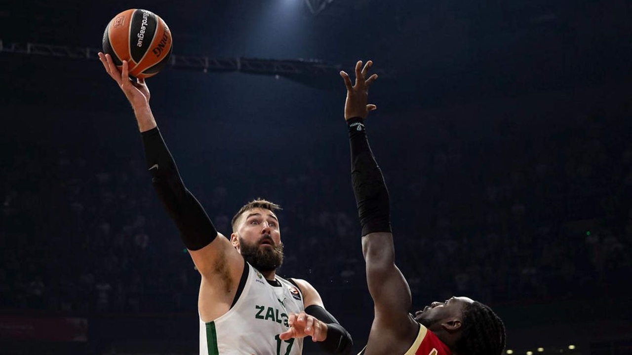 Jonas Valanciunas Antarkan Zalgiris Kaunas Tekuk Crvena Zvezda