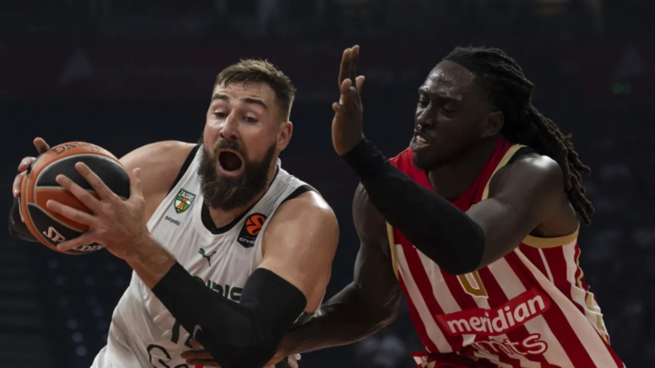 Jonas Valanciunas Buka Suara Mengenai Atmosfir Lawan Crvena Zvezda