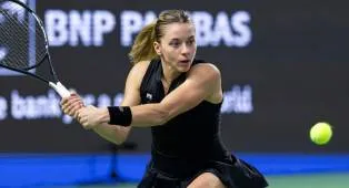 Maja Chwalinska Tundukkan Juara Bertahan Di Singapura