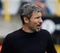 Mark Van Bommel Buka Peluang Kembali Latih AC Milan di Masa Depan