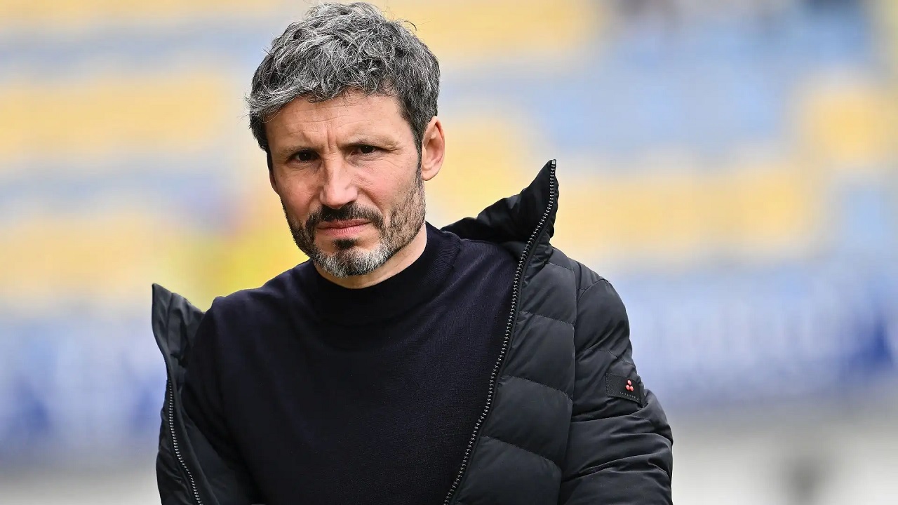 Mark van Bommel Pastikan Belgia Tetap Pakai 4-3-3 Lawan Timnas Italia