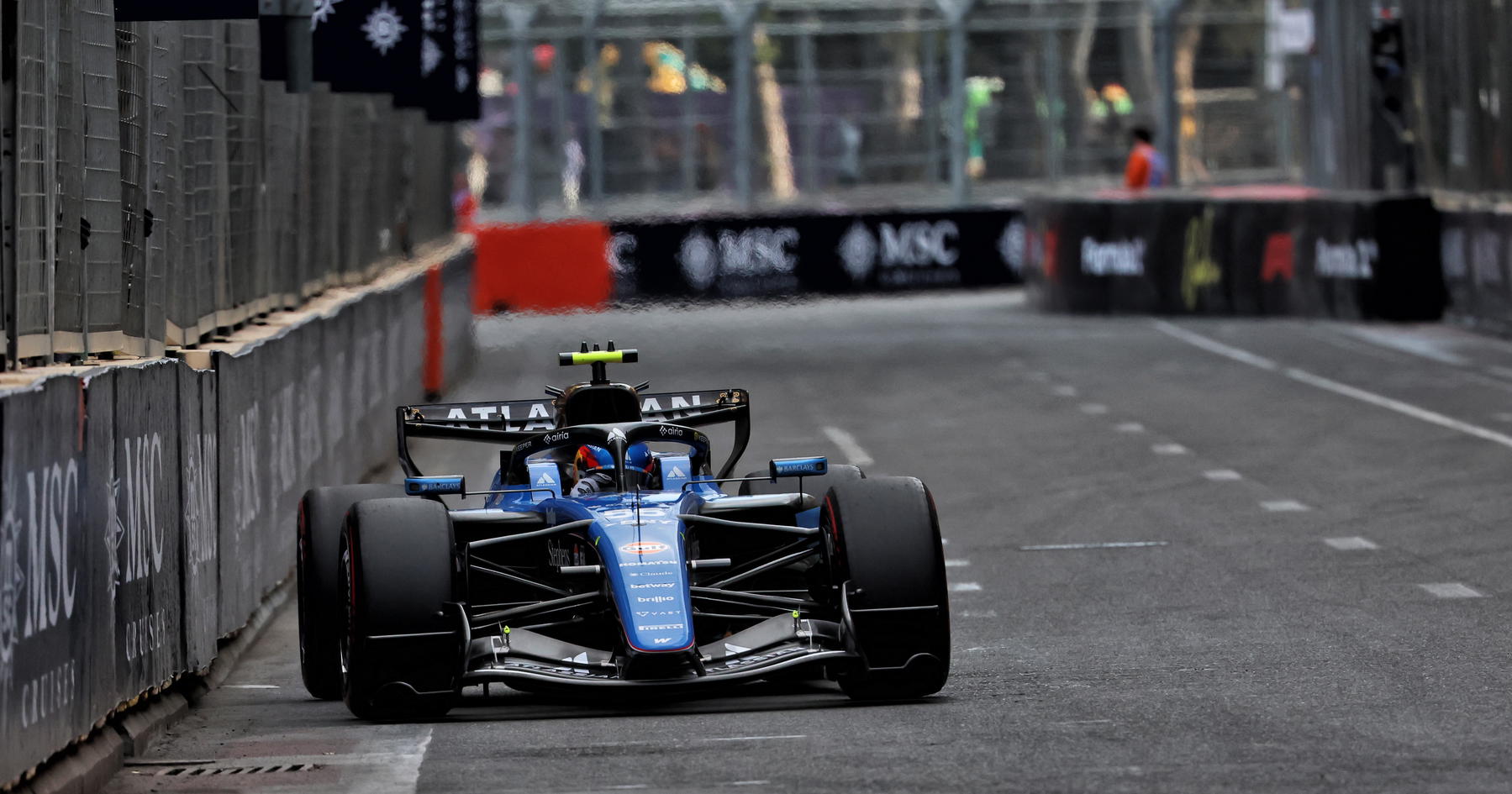 Carlos Sainz Terkena Penalti Grid di GP Azerbaijan