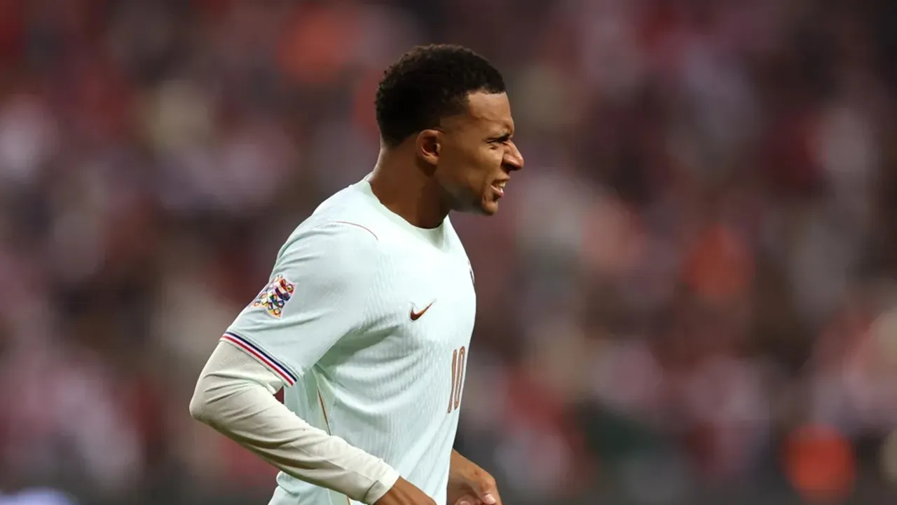 Kylian Mbappe Diklaim Rayan Cherki Tidak Alami Cedera Serius