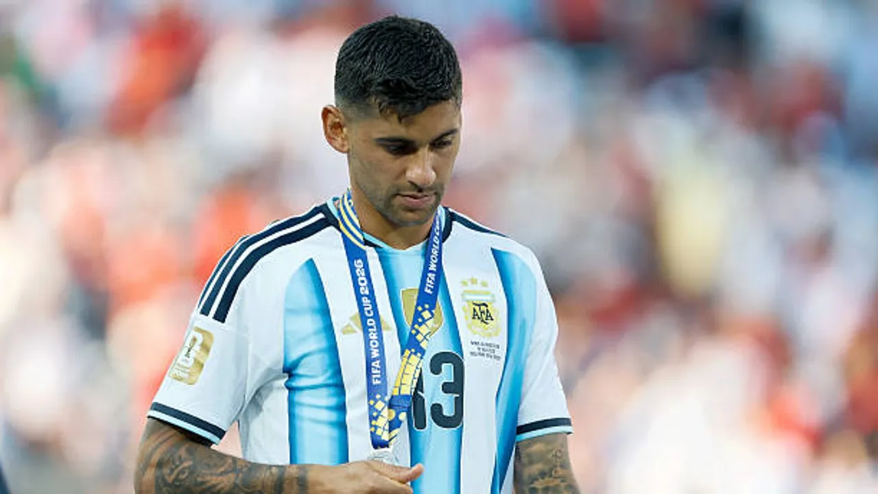 Cristian Romero menjadi pilihan Lionel Scaloni usai Lionel Messi menyudahi karier internasional