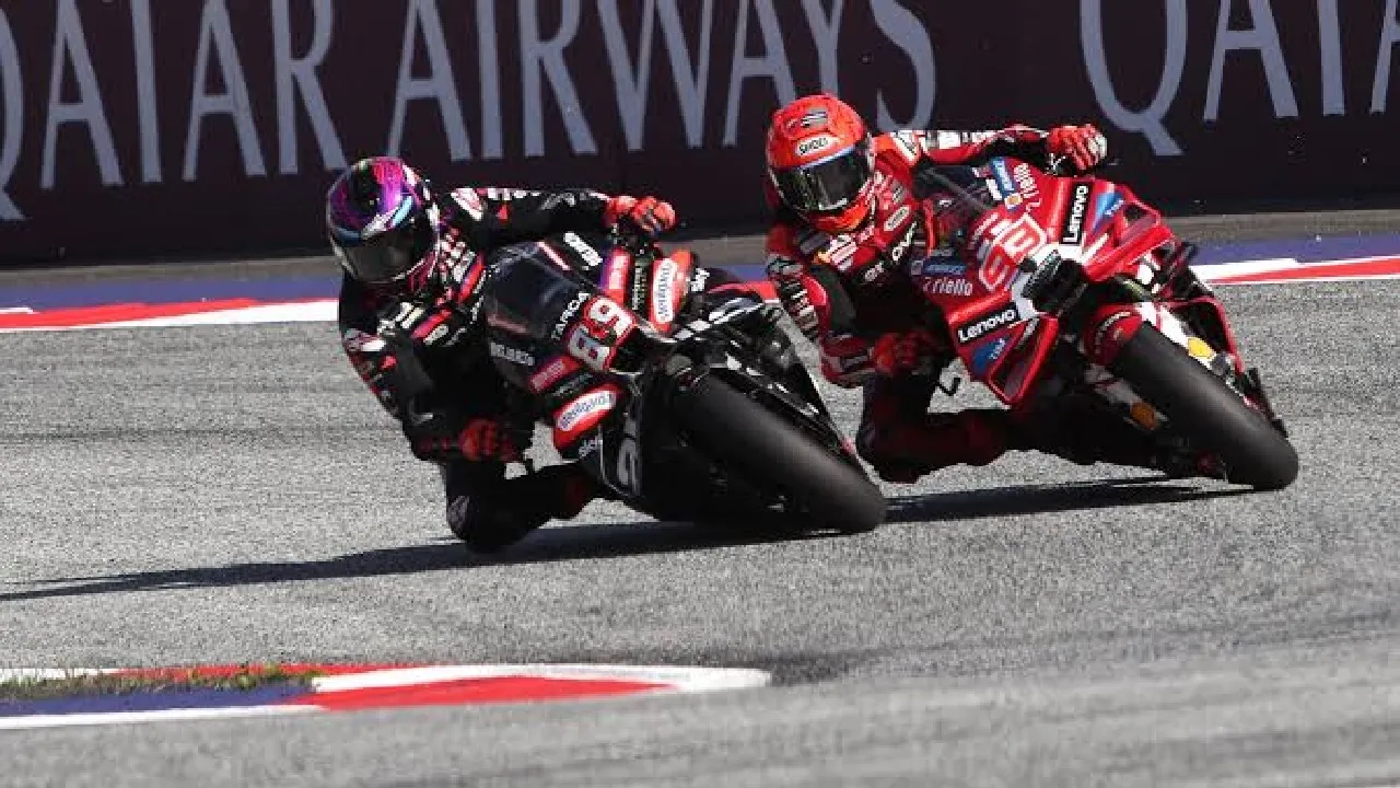 Jorge Martin dan Marc Marquez berduel.