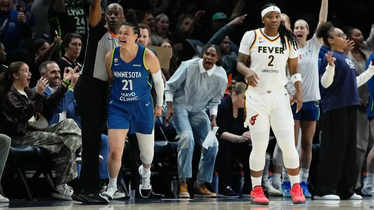 Minnesota Lynx Tutup Musim dengan Kemenangan Telak atas Indiana Fever