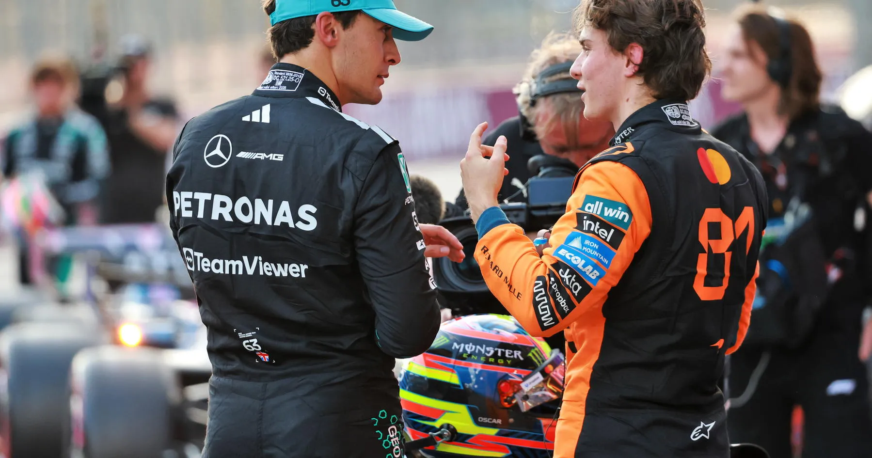 Piastri Usulkan Strategi Cerdik Hadapi Russell di GP Baku - sumber: (racingnews365)