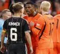 Tak Mau Hentikan Bola Saat Lawan Cedera, Pemain Belanda Kecam Joshua Kimmich