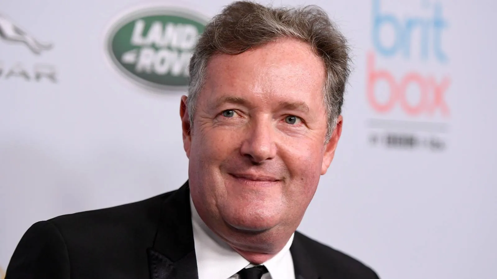 Viral, Piers Morgan Desak Hukuman Tegas untuk Man City Terkait Tuduhan Bersalah - sumber: (givemesport)