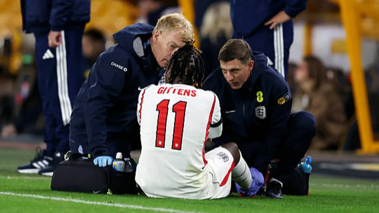 Jamie Gittens menambah panjang daftar cedera pemain Chelsea pada jeda internasional