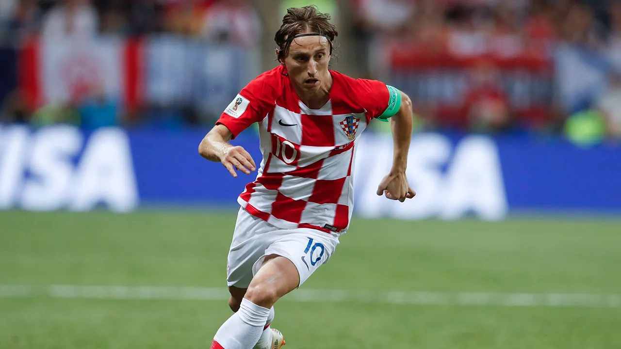 Luka Modric Lanjutkan Karier Timnas, Amorim Minta Batasan Peran