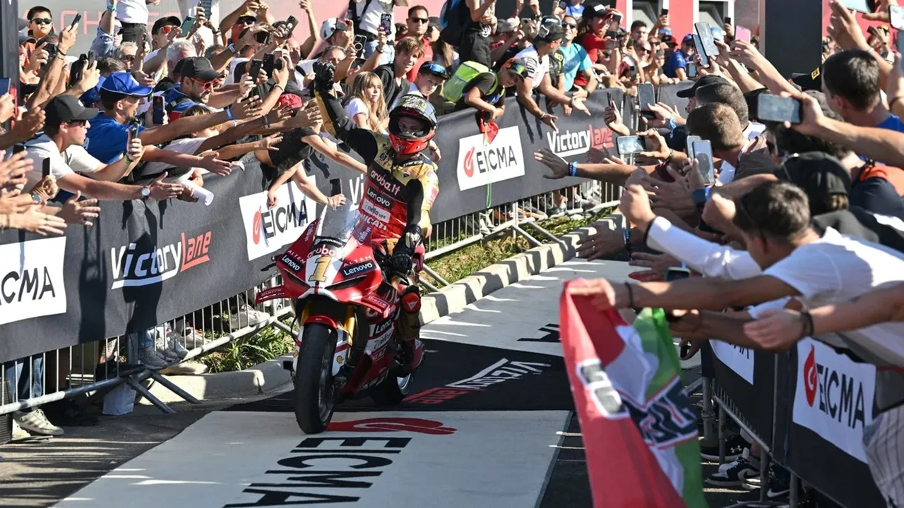 Nicolo Bulega Merasa Bahagia Setelah Jadi Juara WSBK