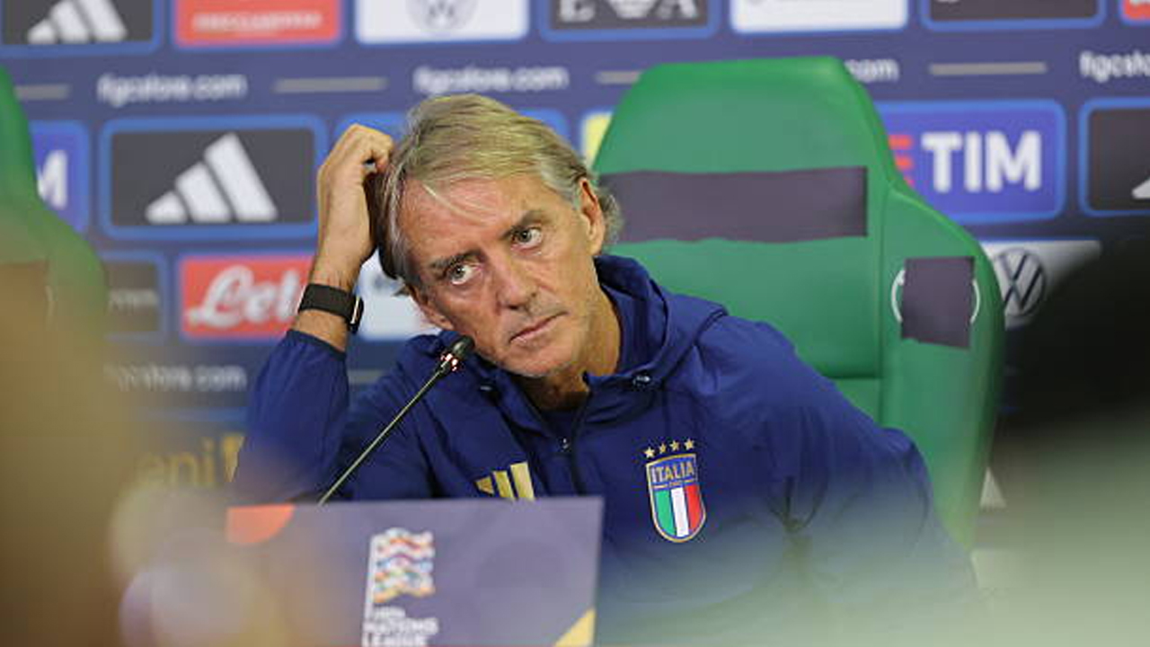 Bangun Era Baru Timnas Italia, Roberto Mancini Minta Waktu dan Kesabaran