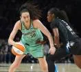 Breanna Stewart Antar New York Liberty Unggul 1-0 atas Minnesota Lynx
