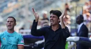 Bukan Dipecat, Parma dan Carlos Cuesta Sepakat Akhiri Kontrak