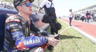 Fabio Quartararo Buka Suara Usai Dituding Bertahan di Yamaha Karena Uang