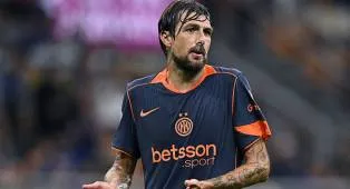 Francesco Acerbi Masih Tanpa Klub, Jalan ke Atalanta Dilaporkan Tertutup