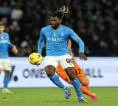 Inter Siap Tawarkan Kontrak Jika Negosiasi Kontrak Frank Anguissa Gagal