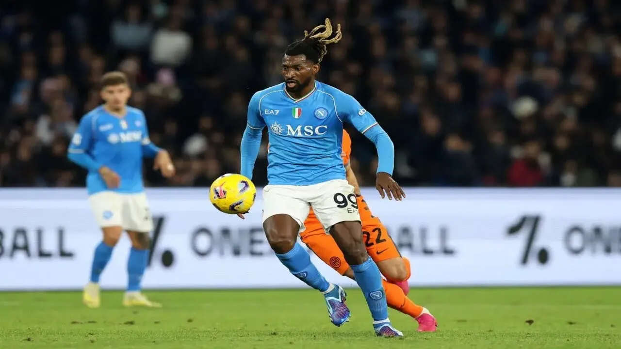 Inter Siap Tawarkan Kontrak Jika Negosiasi Kontrak Frank Anguissa Gagal
