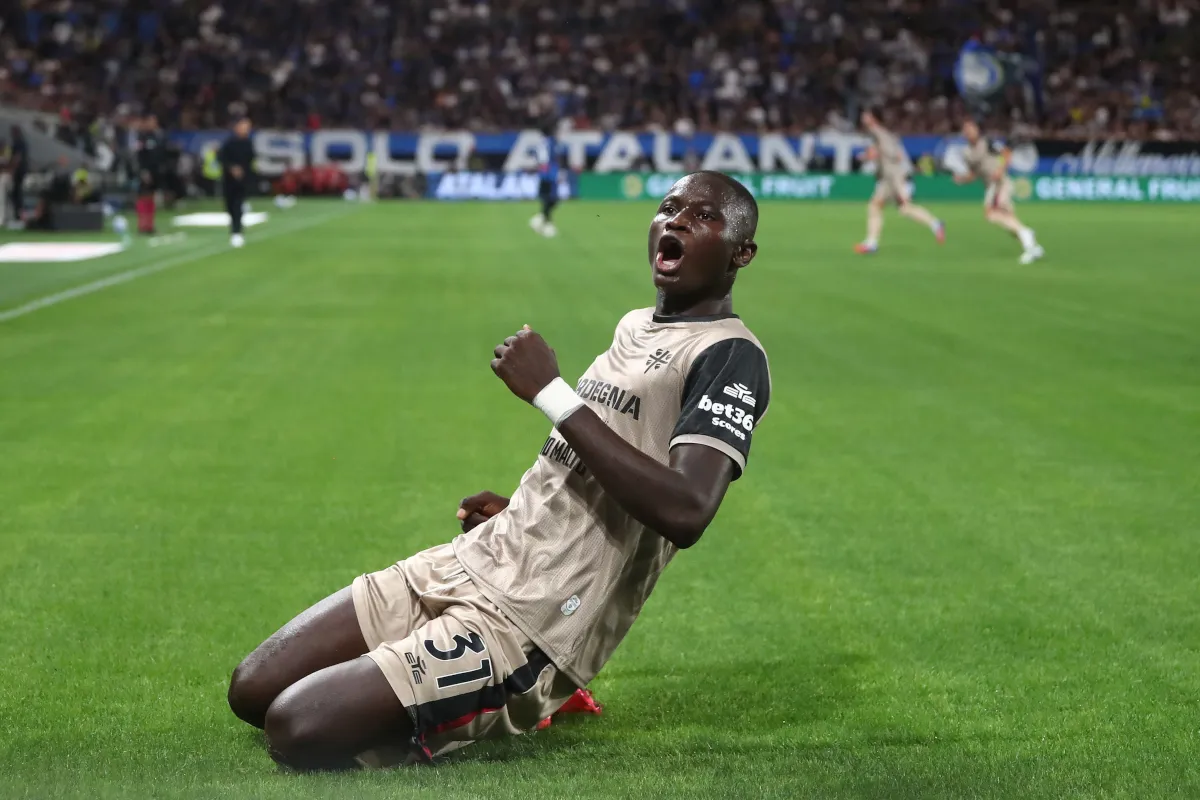 Milan dan Inter Berebut Tanda Tangan Bintang Muda Cagliari, Mendy - sumber: (footballitalia)