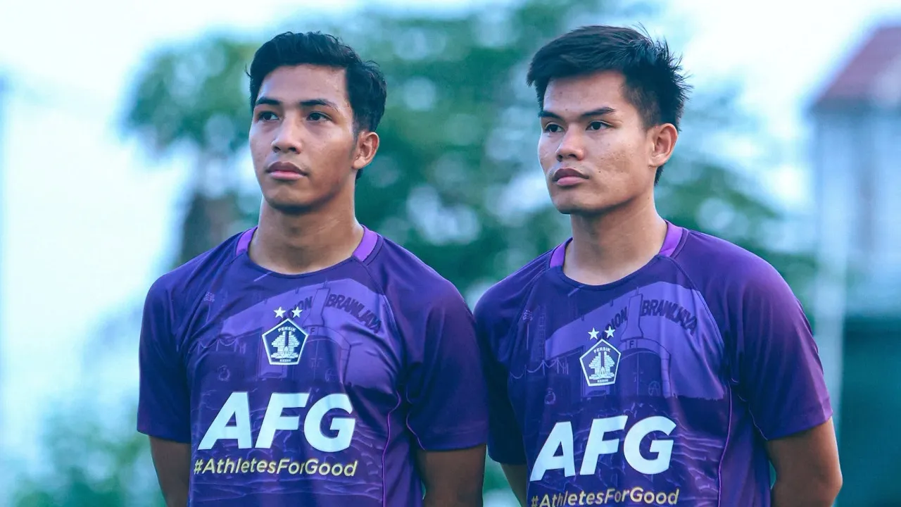 Dua pemain anyar Persik Kediri, Muhammad Badrian Ilham dan Marselinus Ama Ola