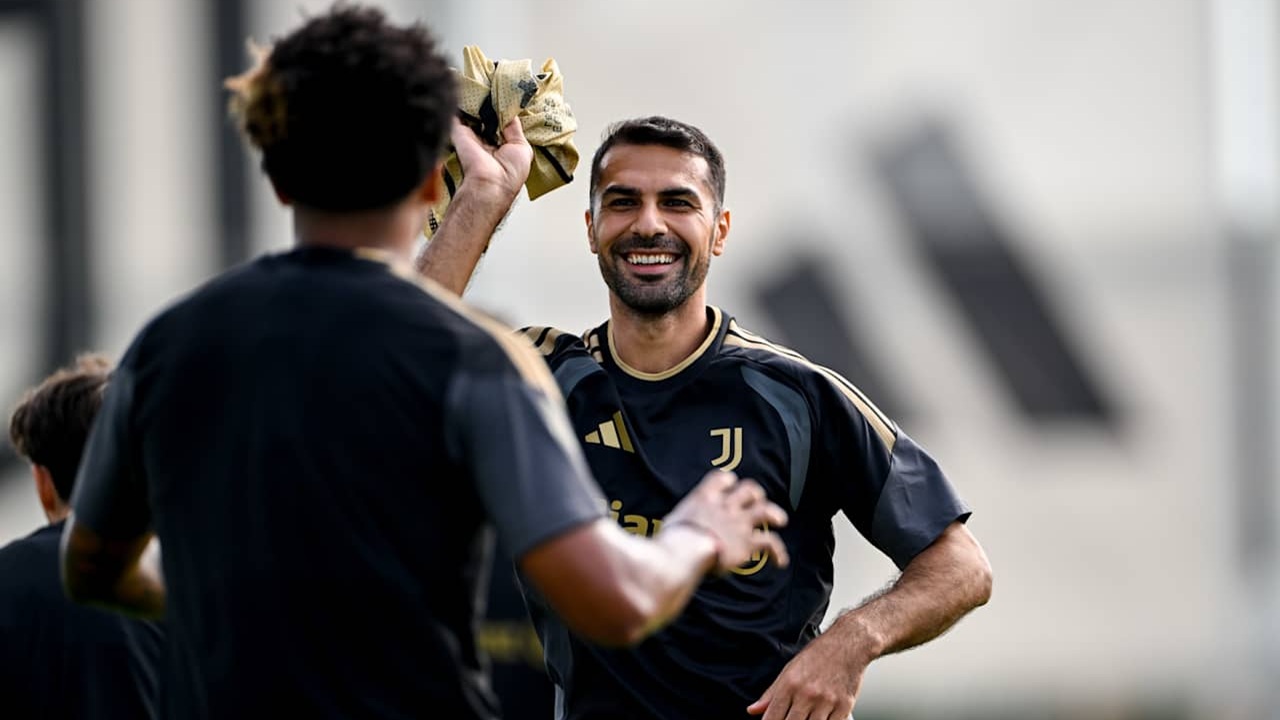 Singgung Kenan Yildiz, Zeki Celik Tegaskan Bahagia di Juventus