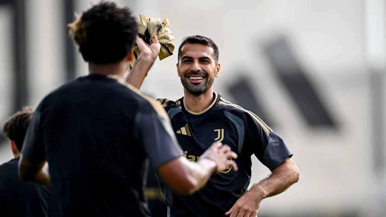 Singgung Kenan Yildiz, Zeki Celik Tegaskan Bahagia di Juventus