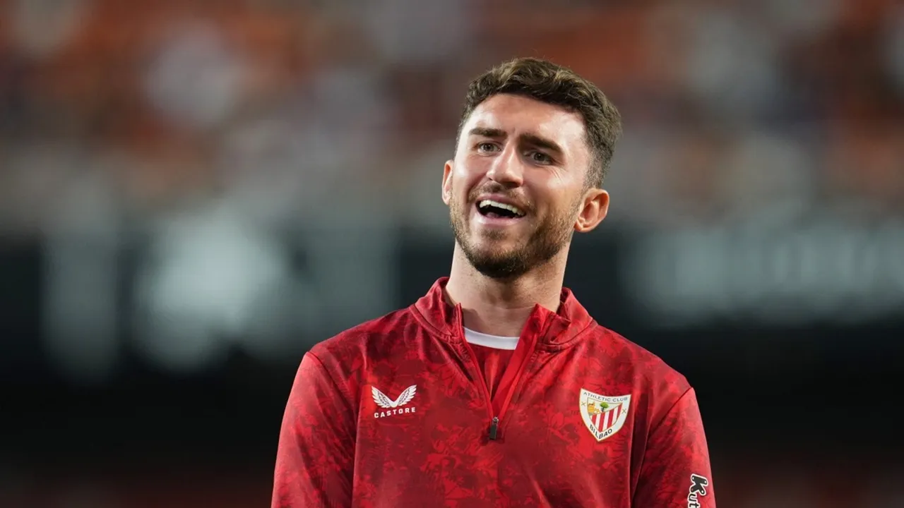 Aymeric Laporte Terkesan dengan Kedewasaan Pau Cubarsi