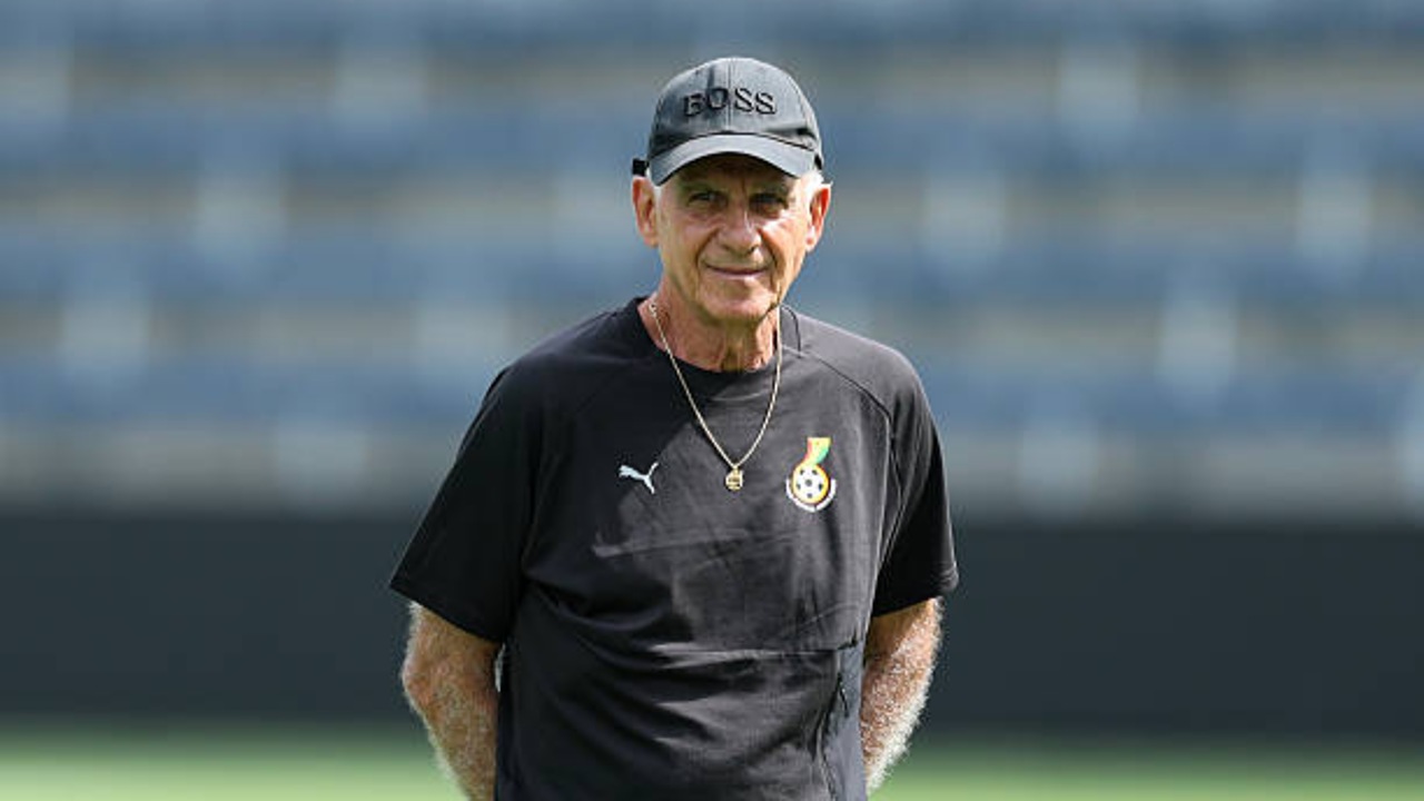 Carlos Queiroz Butuh Dukungan Fans saat Ghana Hadapi Gambia