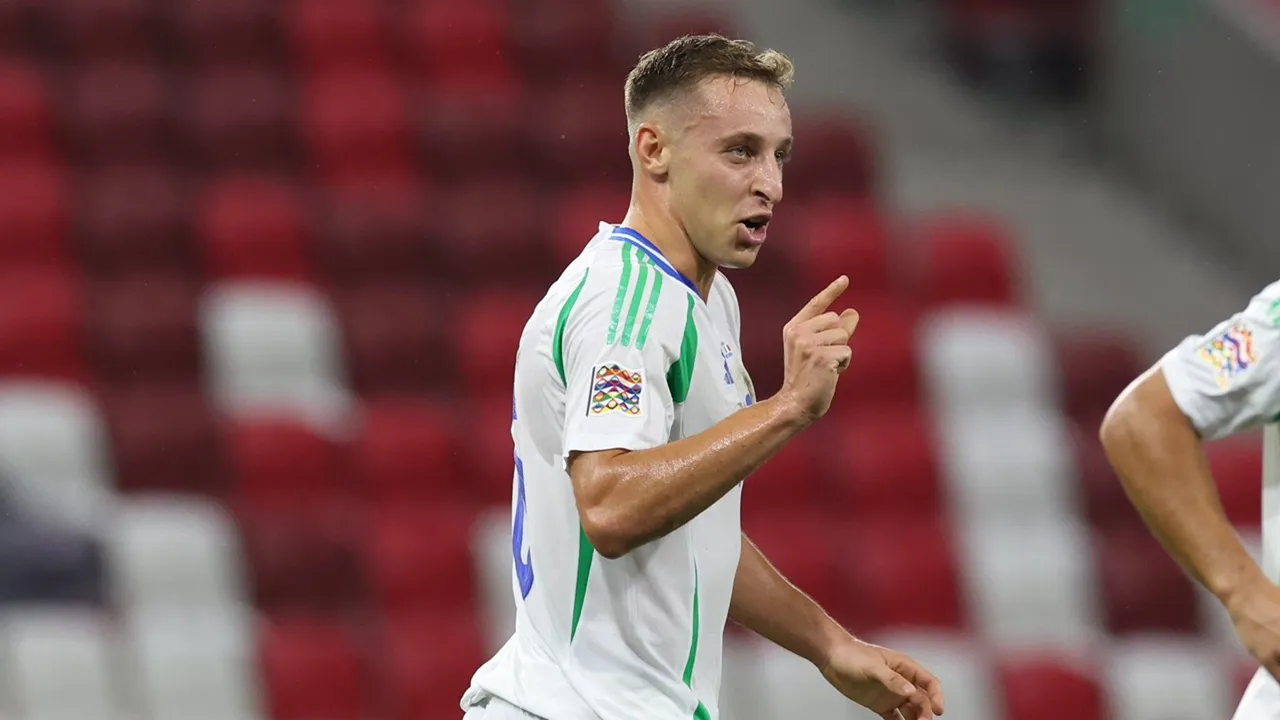 Davide Frattesi Akui Bingung dengan Taktik Lempar Jauh Timnas Italia