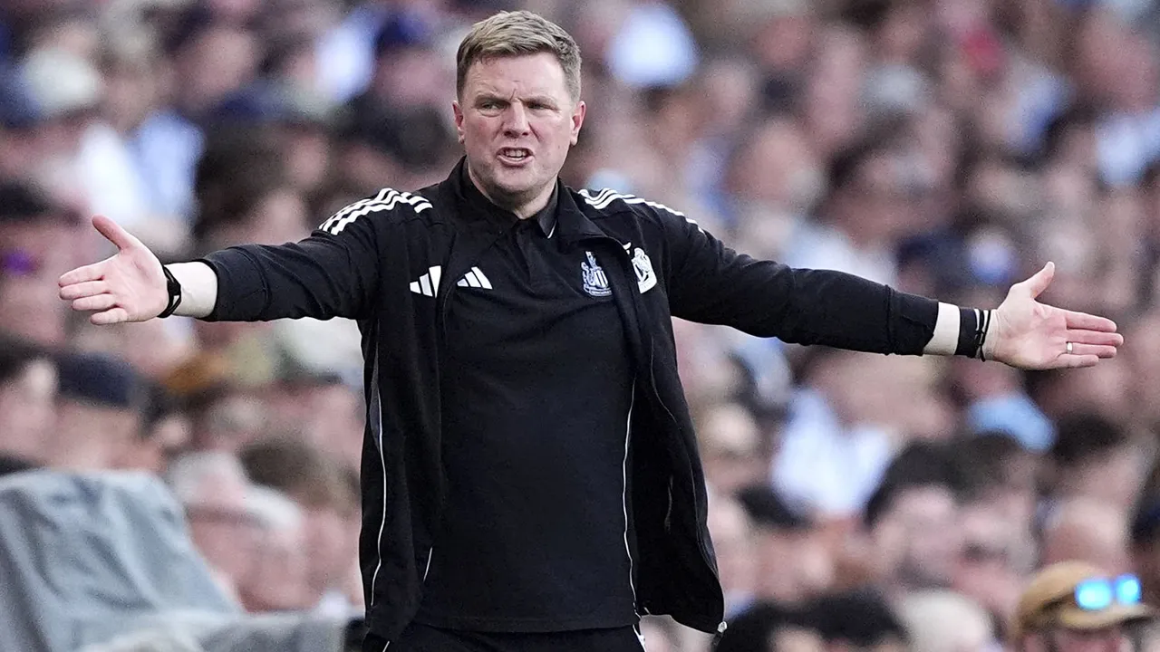 Eddie Howe Masih Ingin Rehat, Belum Tertarik Kembali Jadi Pelatih