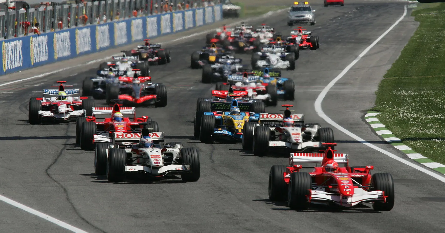 Grand Prix Bahrain di Malaysia: F1 Berlaga dengan Nama Negara Lain - sumber: (racingnews365)
