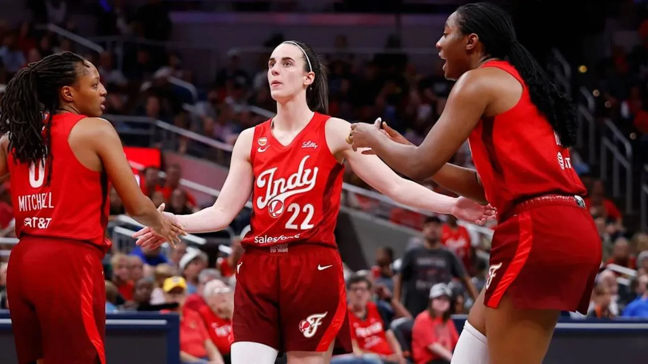 Indiana Fever harus menang di kandang sendiri untuk menjaga peluang melanjutkan perjalanan di playoff. (Foto: AP)