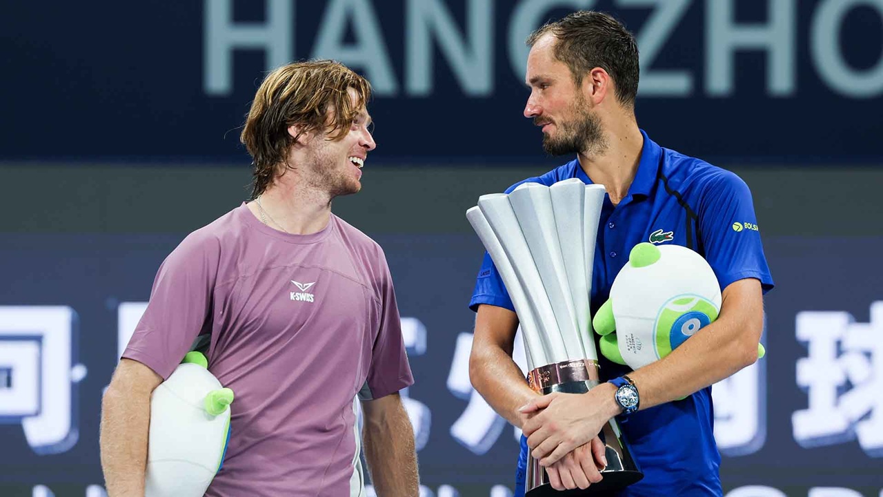 Karamkan Andrey Rublev, Daniil Medvedev Kampiun Di Hangzhou