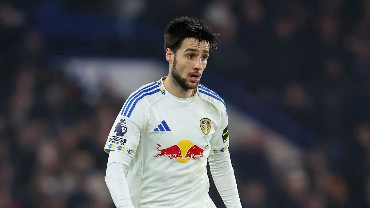 Ilia Gruev harus buktikan kebugaran di Leeds United usai dibekap cedera lutut panjang