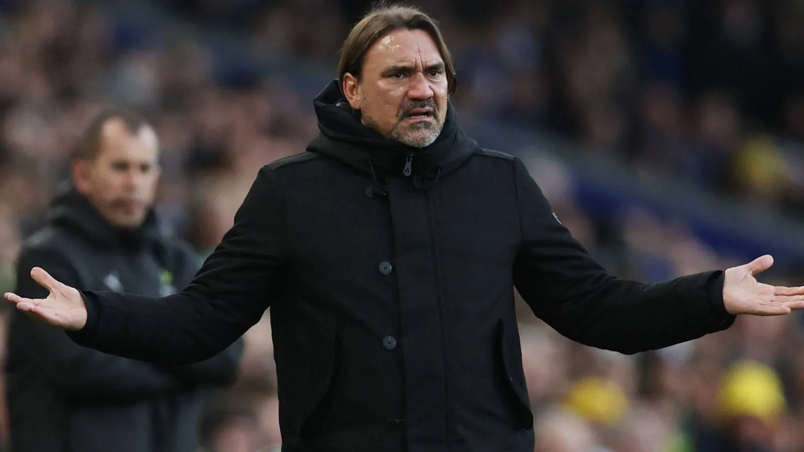 Leeds Wajib Prioritaskan Pemain Bintang di Tengah Ketertarikan Chelsea - sumber: (givemesport)