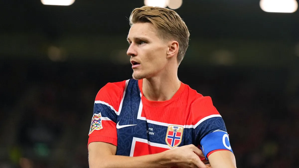 Pelatih Norwegia Beri Kabar Cedera Odegaard Usai Insiden Silva
