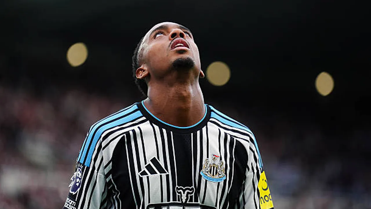 Presiden Besiktas Janjikan Transfer Joe Willock dari Newcastle United