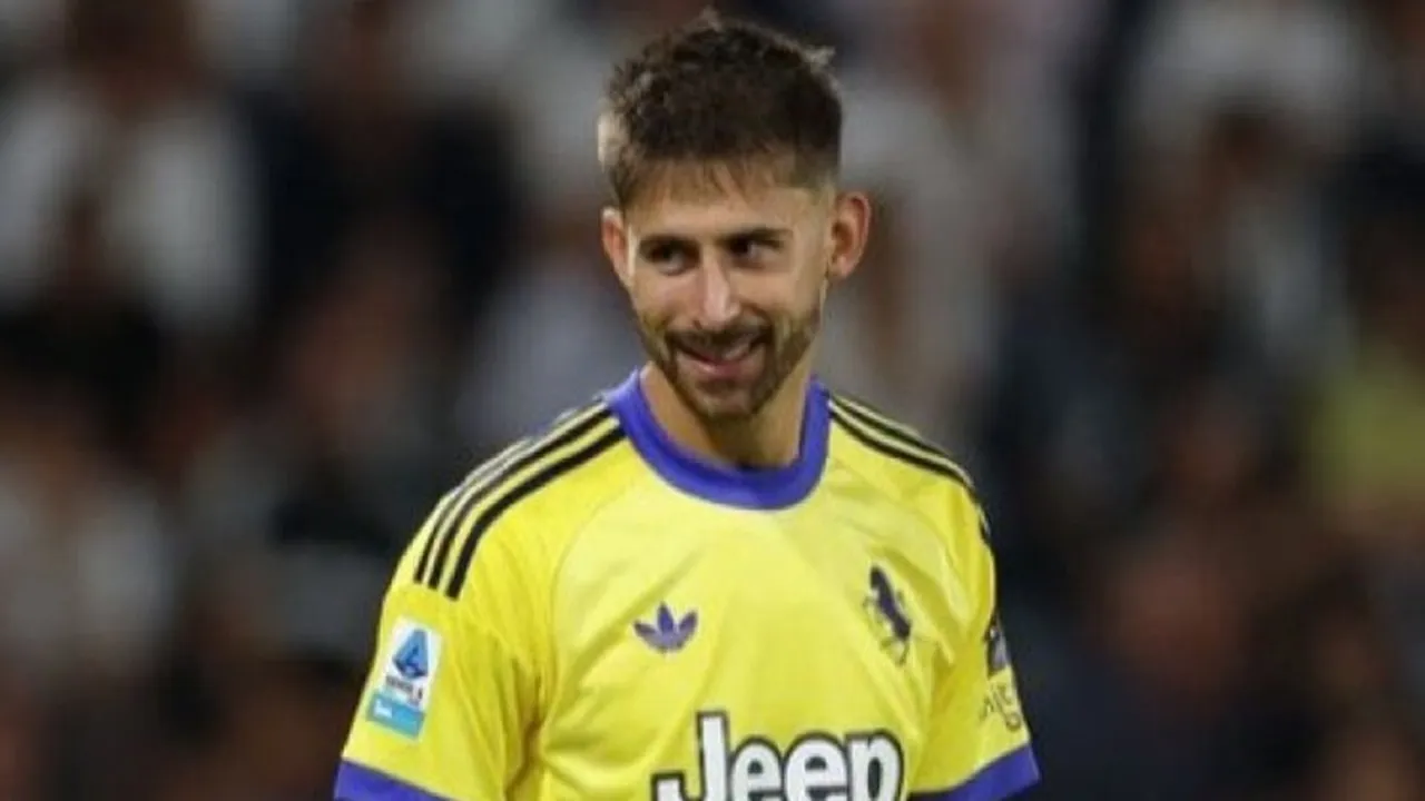 Kiper Tottenham